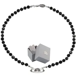 Saturn Black Crystal Single Layer Full Diamond Necklace Punk Dark Style CollarBone Chain kan bäras av män och kvinnor med lådor