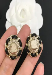 Brincos da moda Brincos de cristal com pingente de orelha e brincos de menina tamanho simples para mulheres Novo design de joias suprimentos6564539