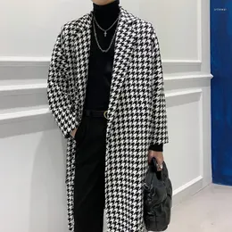 Casaco de lã masculino 2023 outono inverno coreano de temperamento espesso Houndstooth longo casaco de lã masculino na altura do joelho estilo britânico jaqueta corta-vento