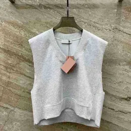 Women's Vests Designer 23 Spring/Summer New Sweetheart V-ringen ärmlös tank topp väst M556