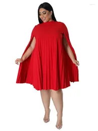 プラスサイズのドレス女性マントスリーブoネックロパミュージャー2023ファッションソリッドプリーツルーズストリートウェアビッグドレスベストスプラス