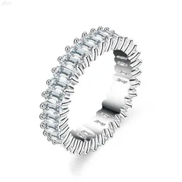 Partihandel 925 Sterling Silver Cuban Link Emerald Moissanite Eternity Ring Inget plåt bröllopsengagemang