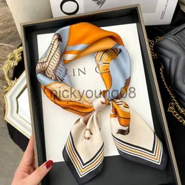 Bandanas Nya kvinnor Luxury Square Scarf Fashion Wraps Neckerchief Soft Smooth Silk Scarf High-klass Handkulstillbehör för damer X0628