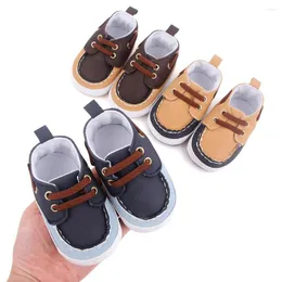 Första vandrare babyskor pojke sneakers spädbarn småbarn casual comfor bomull mjuk ensam antislip pu crawl crib moccasins