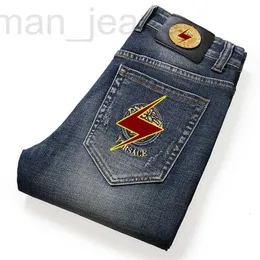 Jeans pour hommes designer jeunesse mode Medusa jeans droits hommes coton élastique automne et hiver épais pantalons longs 1UUY