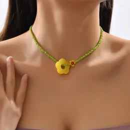 Hänge halsband sommarhalsband akryl enkel unik pärlhaltig choker för kvinnor smycken blommor handgjorda droppar