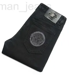 Jeans masculino designer de marca preto primavera e verão jeans finos bordados masculinos tendência slim fit elástico pequeno reto calças compridas 7UQC