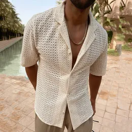 Мужские классические рубашки, летняя открытая сексуальная вязаная рубашка с коротким рукавом, тонкая повседневная мужская одежда, футболка на пуговицах, кардиганы M3XL, уличная одежда 230628