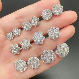 다이아몬드 통과 테스트 Moissanite Flower Earrings 스터드 매력 보석 S925 남녀 선물을위한 실버 Moissanite 귀걸이