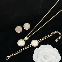 Gold Chain Circular Pendant Beauty Medusa Head Coin signet Brass Material Necklace Bracelet Earring Set Ladies Designer Jewelry Gifts XMSSDE