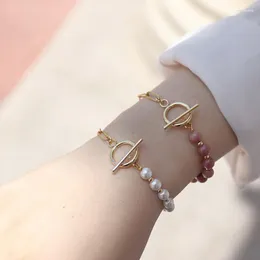Charm Armband 2023 Fashion Classic 6mm pärlstav armband Kvinnor Temperament Handgjorda halvpärlor och kedja för smyckespresent