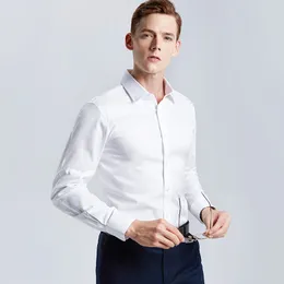 Camicie eleganti da uomo Camicia bianca Maniche lunghe Non stirare Affari Lavoro professionale Abbigliamento con colletto Abito casual Bottoni Top Taglie forti S 5XL 230629