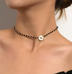 Chokers Fashion Luxury Black Crystal Glass Bead Chain Choker Halsband för kvinnor Blomma Lock Collar Kort smycken 2021