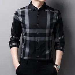 Koszule sukien męskich M4XL2023 Spring i jesienne długie rękawowe mody wyłożone oddychane w paski Top Trend 230628