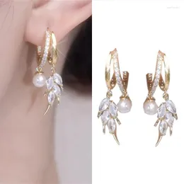 Brincos Stud Tendência Imitação Pérola Pendente Brinco Para Mulheres Luz Luxo Cubic Zircônia Trigo Moda Elegante Jóias Presentes Bijoux