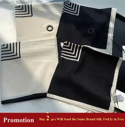 Sarongs Sarongs Brand Design Luxury Women Fashion 100 Silk Square Scarves 9090cm Totem Lady Fashion Style Silk Scarves 230424 Z230630