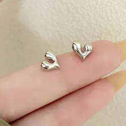 Sırtlar Küpe Minimalist Sevimli Küçük Kalp Klipsli Geometrik Takı Metal Kulak Manşetleri Kadınlar Için Piercing Falsos Parti Hediye