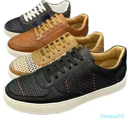 Designer men's low-top leather leisure sports classic shoes simple leather lightweight non slip wear resistant casual leather shoes are available in 7 types