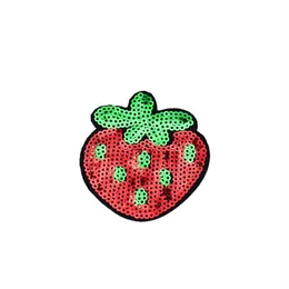 10st Strawberry Sequined Patches For Clothing Iron on Transfer Applique Fruit Patch för jeanspåsar DIY Sew On Embrodery Sequin297i