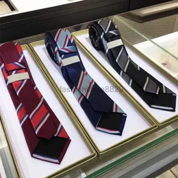 MEN NECK TIES DESIGNER TIES FASHION MANES NECKTIES Stripes Letter Printive Business Leisure Handmade Cravat Silk Silk Top Top Box Original 12