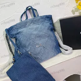 Denim ryggsäck 22 skräpväska gradient färg denim väska hårdvara metall spänne matelasse kedja handväska axelväska stora kapacitet shopping väskor resväskor 29x33cm