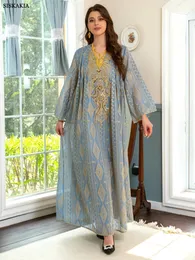Abbigliamento etnico Splendidi abiti da sera da festa per le donne Dubai musulmano vintage paillettes filo d'oro ricama Abaya marocchino caftano Siskakia 230629