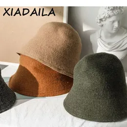 Cappelli a tesa larga Secchiello panama caldo inverno Cappello da donna per adolescenti Feltro di lana ragazza autunno e moda Pelliccia Berretto hip hop nero 230928