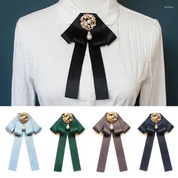 Bow Ties Female College Style Tie JK Uniform Shirt Kjol Bank Flight Attendant Professional Dress Collar Flower Accessories 12 19cm