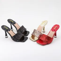 Sandaler 2023 Summer European and American Thin Belt Sequin Heel Women's Fashion Large Black High Heels 36-42