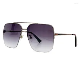 Sunglasses Retro Ladies Metal Frame Classic Pilot Design Gradient Multi-Color Lens High-End Glasses