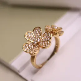 Trend di moda individuale Nordic Style Norty Lucky Grass Flower Dance Accessori Freight Popular Ring Celebrities Gift2654