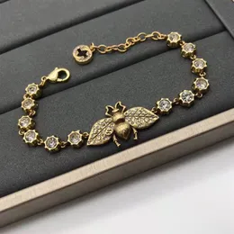 Luxury designer retro little bee Charm Bracelets rhinestone brass material for women party lovers gift jewelry238t