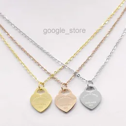 2020 rostfritt stål hjärtformat halsband korta kvinnliga smycken 18k guld persika hjärtkvinna