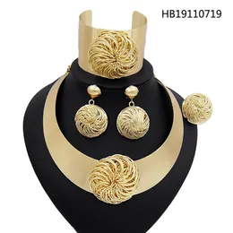 Yulaili New New Nigerian Wedding African Bridal Dubai Jewelry 세트 여성 황금색과 은색 목걸이 귀걸이 팔찌 링 292I