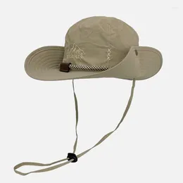 Boinas Gorra de pesca al aire libre para hombres Primavera Verano Bordado Deportes de montaña Cubo de sol Anti-UV Playa Camping Senderismo Sombrero de mujer