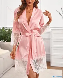 Damen-Nachtwäsche, Seidenrobe für Frauen, Boudoir-Brauthochzeitskleid, rosafarbener Satin-Kimono mit Spitzenbesatz