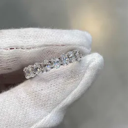 Anello a fascia punk in materiale oro V con diamanti ovali per regalo di gioielli di fidanzamento per donne e madri PS3836301E