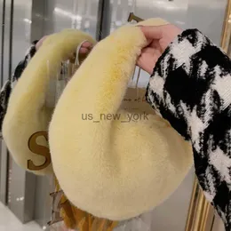 Totes Winter Faux Fur Bag Bothted Plush Bags Women Luxury Furry Banks Color Solid Feminino Hand Saco de Mão Dinncer