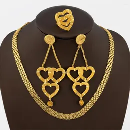 Necklace Earrings Set Dubai Gold Color Jewellery Romantic Heart Design Dangle With Chain Plated Nigerian Ear Accessories Gifts