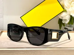 Solglasögon för män och kvinnor designers 072v1 oval acetat ram mode catwalk stil anti-ultraviolet uv400 skyddsglasögon retro glasögon full ram slumplåda 072