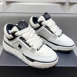 Sneakers MA-1 Zachodnie wybrzeże deskateboarding Designer Mens Gumowa podeszła Tabel Ręcznik Casual Skórzowy Górna Górna Gwiazda Perforowana MA2 Sports 571