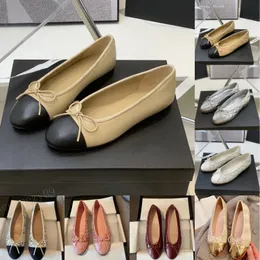 2023 NOWOŚĆ BALET Flats Women Klasyczne skórzane owczelne łuk splicing Sandały Tweedowe letnie skórzane buty luksusowe okrągłe palce boksowe
