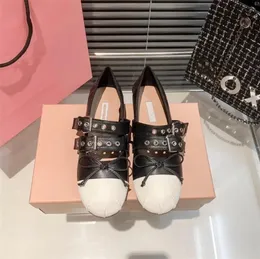 Paris luksus designer buty czarne różowe balet płaskie buty damskie buty marki pikowane skórzane balet balet okrągłe palce kobiety formalne skórzane buty sukienki buty