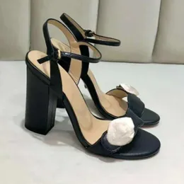 Modemärke designer skor kvinnors sandaler äkta läder kvinnors hälhöjd 7,5 cm retro kvadrathäl 10.5 cm superhög häl utomhus dansfabrik43
