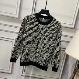 Marka Pullover Men Knit Men Sleeve Autumn/Winter 2023 Lovers Neck Długie ubranie Casual Sweater Wzór geometryczny okrągły inteligentna kurtka dolna