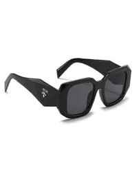 Designer Sunglasses Classic Eyeglasses Goggle Outdoor Beach Sun Glasses For Man Woman Mix Color Optional Triangular signature Amus1300155