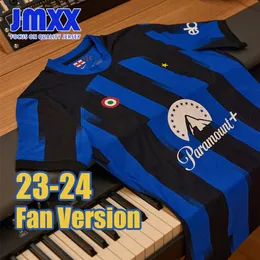 JMXX 23-24 Maglia Inters Milans Soccer Jerseys Maillot Lukaku Dzeko Lautaro Mens Uniforms Jersey Man Football Shirt 2023 2024ファンバージョン