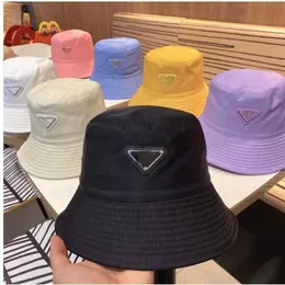 Designer Nylon Bucket Hat For Men and Women Fashion Ladies Mens Autumn Summer Triangle Metal Sun Hats New Spring Fisherman Caps DR213L