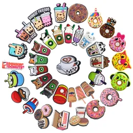 Charms charms mat clog kaffe pvc söt eller barn pojkar flickor män kvinnor trendiga sko dekoration boba födelsedagspresenter fest gynna droppe deliv dhv3f