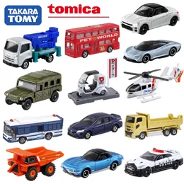 Modellino pressofuso Tomy Tomica Veicoli in metallo Tipi 101 120 230928